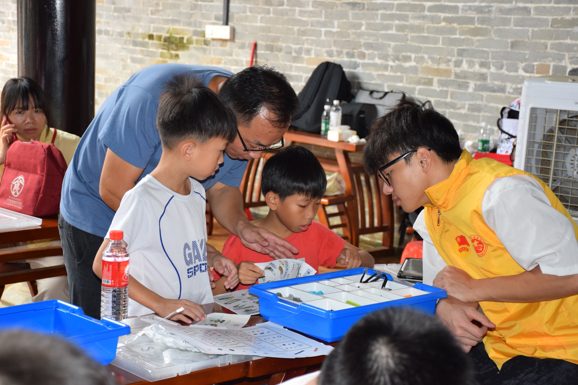09250ebfc01f4ac4b598620f014dd621.jpg