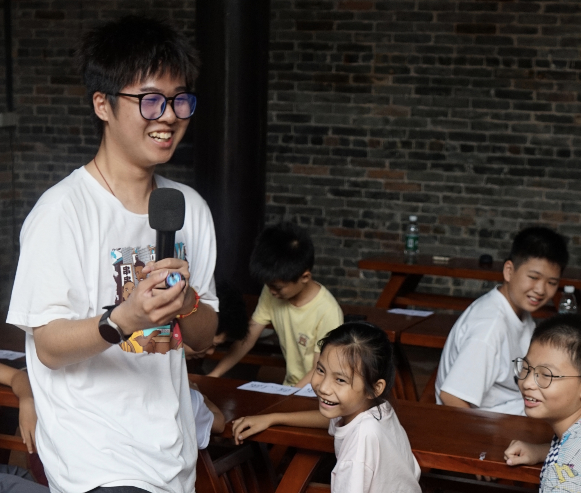 d385360d5e1d45f688daae9bc942c228.jpg