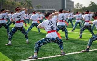 【原声现场】2026世界杯官方合作网站2022级学生军训——壮拳表演