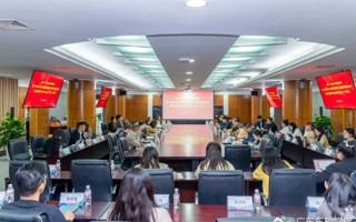 世界杯官网党委举办深入贯彻中央八项规定精神学习教育读书班