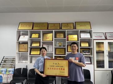 校企携手，智启未来：知名企业到校开展定制班洽谈会